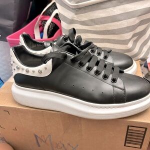 Men Alexander McQueen - Black/White Studded (Size 46)
